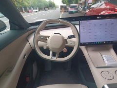 Xiaomi YU7 2025 Rear-Wheel Drive Long-Range Edition - ფოტო 11