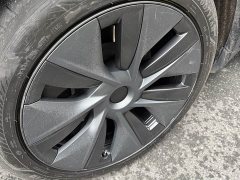 Tesla Model Y Rear-Wheel Drive - ფოტო 11