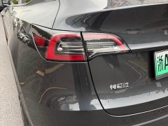 Tesla Model Y Rear-Wheel Drive - ფოტო 7
