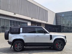 Land Rover Defender 110 P400 X-DYNAMIC HSE - ფოტო 17