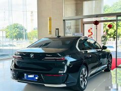 BMW 7 Series 740Li Premier Luxury Package - ფოტო 9
