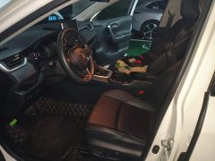 Toyota Venza Hybrid 2.5L E-CVT AWD Luxury - ფოტო 11