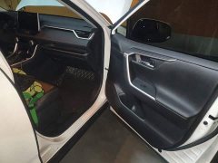 Toyota Venza Hybrid 2.5L E-CVT AWD Luxury - ფოტო 19