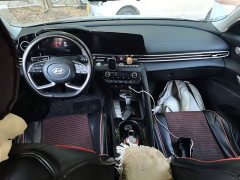 Hyundai Elantra 2023 1.5L CVT Luxury - ფოტო 5