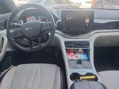 BYD Song Plus New Energy DM-i 71km Luxury - ფოტო 5