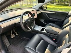 Tesla Model Y Rear-Wheel Drive - ფოტო 4