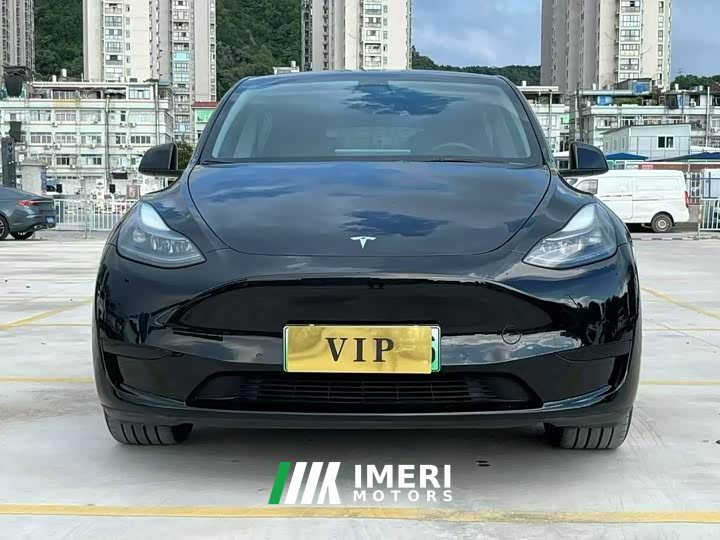Tesla Model Y Facelift Rear-Wheel Drive