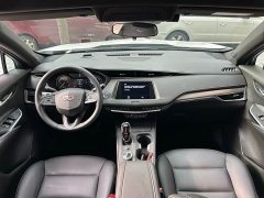 Cadillac XT4 28T FWD Luxury - ფოტო 10