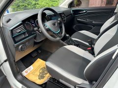 Volkswagen Jetta VS5 280TSI Automatic Gloss Deluxe Edition - ფოტო 4