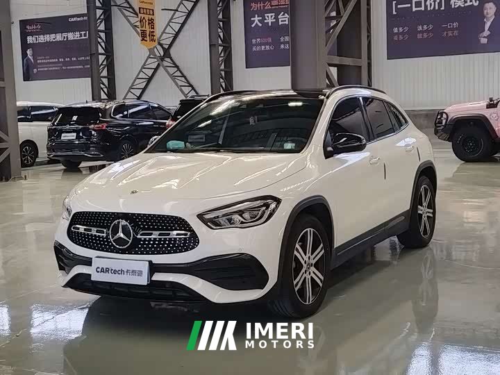 Mercedes-Benz GLA 200 4MATIC