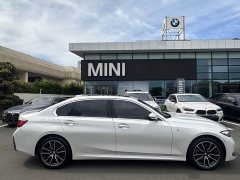 BMW 3 Series 325Li M Sport Package - ფოტო 10