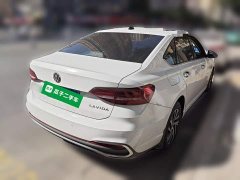 Volkswagen Lavida 1.5L Automatic Five Million Edition - ფოტო 4