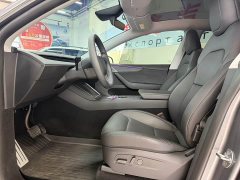 Tesla Model Y Long Range All-Wheel Drive - ფოტო 13