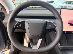 Tesla Model Y Long Range All-Wheel Drive - ფოტო 7