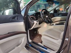 Buick GL8 Land Business Class Smart Edition - ფოტო 17
