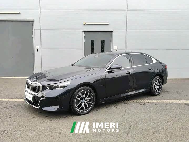 BMW i5 eDrive 35L M Sport Package
