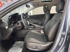 Hyundai Elantra 1.5L CVT GLX Elite - ფოტო 11