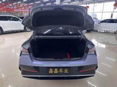 Hyundai Elantra 1.5L CVT GLX Elite - ფოტო 13