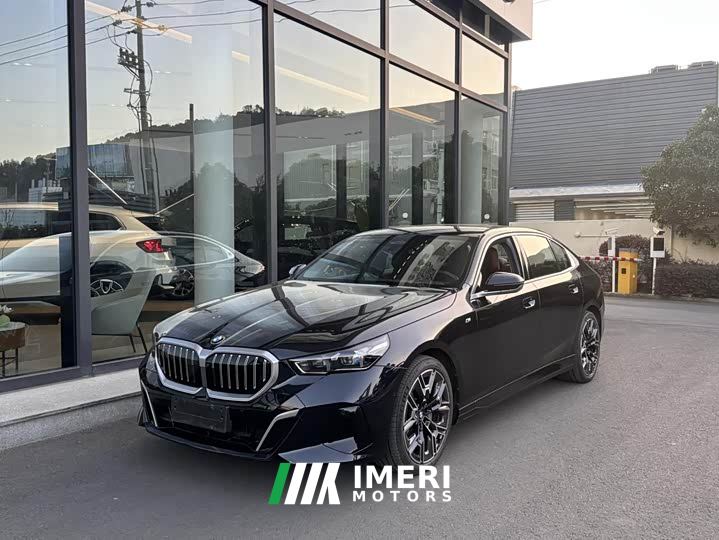 BMW 5 Series 530Li Luxury M Sport Package