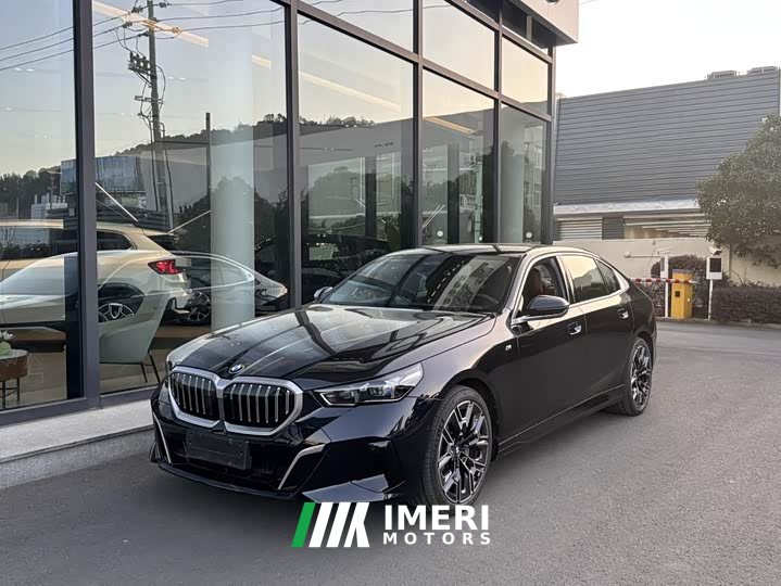 BMW 5 Series 530Li Luxury M Sport Package