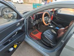 Hyundai Elantra 1.5L CVT GLX Elite - ფოტო 12
