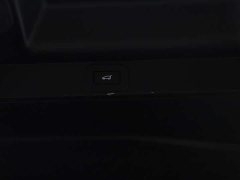 Land Rover Range Rover 3.0L V6 400PS Extended Wheelbase Prestige Edition - ფოტო 9