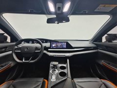 Changan UNI-V 1.5T Premium Edition - ფოტო 15