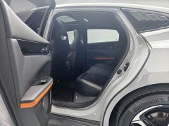 Changan UNI-V 1.5T Premium Edition - ფოტო 17