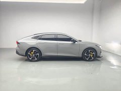 Changan UNI-V 1.5T Premium Edition - ფოტო 8