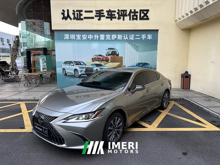 Lexus ES 2022 300h Excellence Edition - ავტომობილი ჩინეთიდან