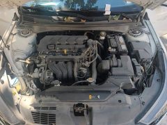 Hyundai Elantra 1.5L CVT GLX Elite - ფოტო 16