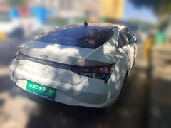 Hyundai Elantra 1.5L CVT GLX Elite - ფოტო 4