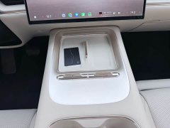 Xiaomi SU7 Rear-Wheel Drive Pro - ფოტო 9