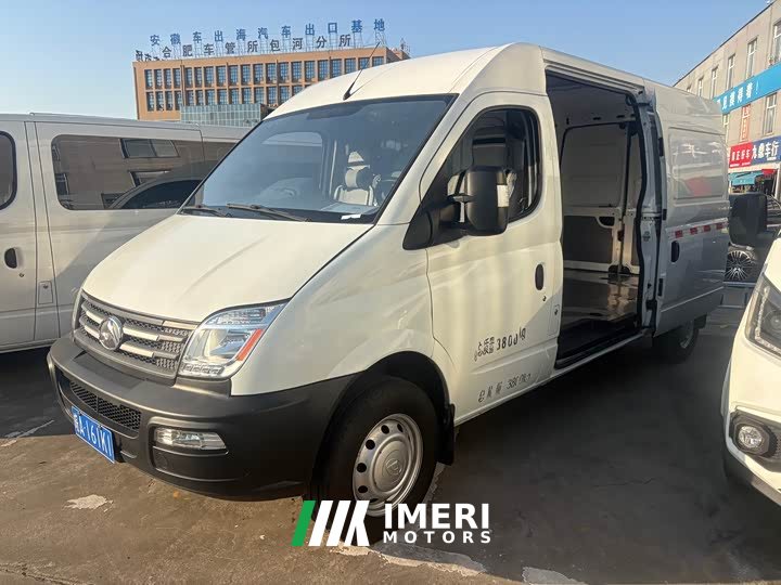 New Journey Xintu V80 2.0T PLUS Manual Van Long Wheelbase Mid-roof 3-seater - car from China