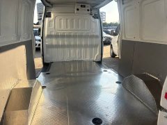 New Journey Xintu V80 2.0T PLUS Manual Van Long Wheelbase Mid-roof 3-seater - photo 7