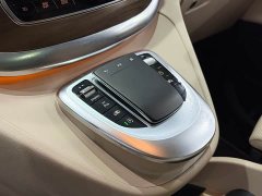 Mercedes-Benz V-Class 2022 V 260 L Long Wheelbase Luxury Edition - ფოტო 6