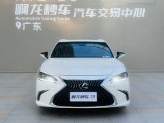 Lexus ES 200 Excellence Edition - ფოტო 2