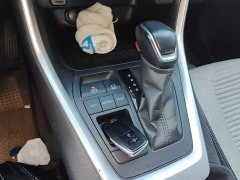 Toyota Venza Hybrid 2.5L E-CVT FWD Luxury - ფოტო 10
