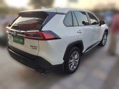Toyota Venza Hybrid 2.5L E-CVT FWD Luxury - ფოტო 4