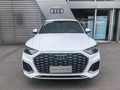Audi Q5L Sportback 40 TFSI Luxury - ფოტო 2