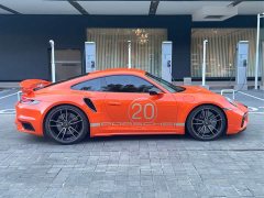 Porsche 911 2021 Turbo S 3.7T Porsche China 20th Anniversary Edition - ფოტო 3