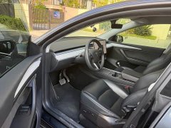 Tesla Model Y Rear-Wheel Drive - ფოტო 9
