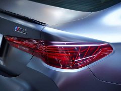 BMW M4 Coupe Thunder Edition Toolbox Limited Edition - ფოტო 14