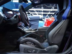 BMW M4 Coupe Thunder Edition Toolbox Limited Edition - ფოტო 15