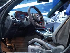 BMW M4 Coupe Thunder Edition Toolbox Limited Edition - ფოტო 18