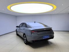 Hyundai Elantra 2022 1.5L CVT GLX Elite - ფოტო 6