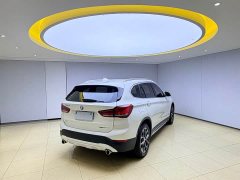BMW X1 sDrive20Li Fashion - ფოტო 4