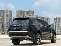 Land Rover Range Rover 2025 3.0 L6 400PS Genesis Extended Wheelbase - ფოტო 13
