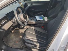 BYD Dolphin 06 DM-i Smart Drive Edition 80KM Luxury - ფოტო 17