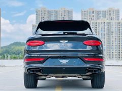 Bentley Bentayga 4.0T V8 Long Wheelbase - ფოტო 14